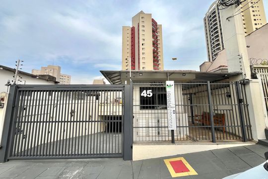 Fachada de apartamento à venda com 3 quartos, 70m² em Vila Alexandria, São Paulo