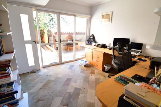 Escritório de casa de condomínio à venda com 5 quartos, 292m² em Bairro das Palmeiras, Campinas