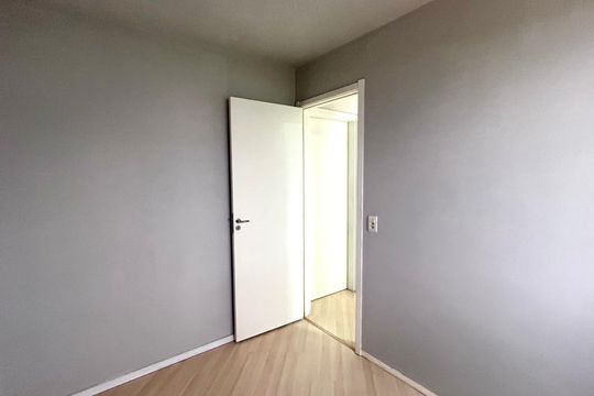 Quarto 1 de apartamento para alugar com 2 quartos, 38m² em Jardim Albertina, Guarulhos