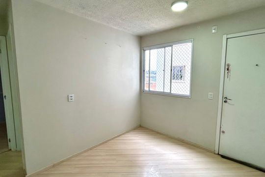 Sala de apartamento para alugar com 2 quartos, 38m² em Jardim Albertina, Guarulhos