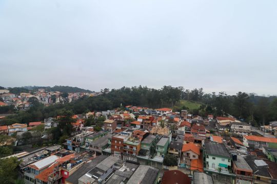 Vista da Varanda da Sala/cozinha de apartamento para alugar com 2 quartos, 43m² em Jardim Monte Alegre, Taboão da Serra