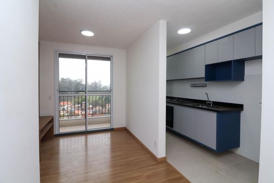 Sala/cozinha de apartamento para alugar com 2 quartos, 43m² em Jardim Monte Alegre, Taboão da Serra