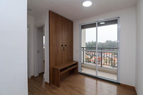 Apartamento para alugar com 2 quartos, 43m² em Jardim Monte Alegre, Taboão da Serra