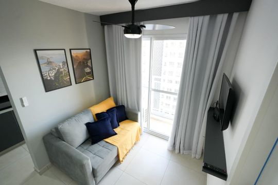 Sala de apartamento para alugar com 1 quarto, 32m² em Santo Cristo, Rio de Janeiro
