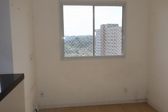 Sala de apartamento à venda com 2 quartos, 40m² em Cidade Satelite Santa Barbara, São Paulo