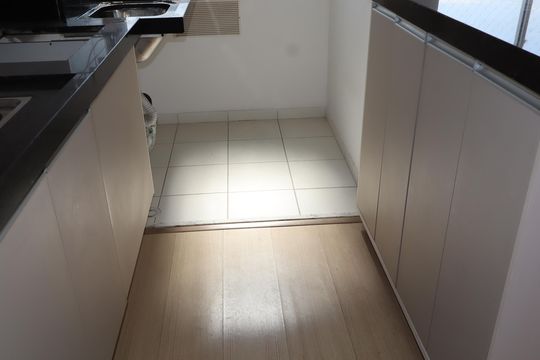 Cozinha de apartamento à venda com 2 quartos, 40m² em Cidade Satelite Santa Barbara, São Paulo