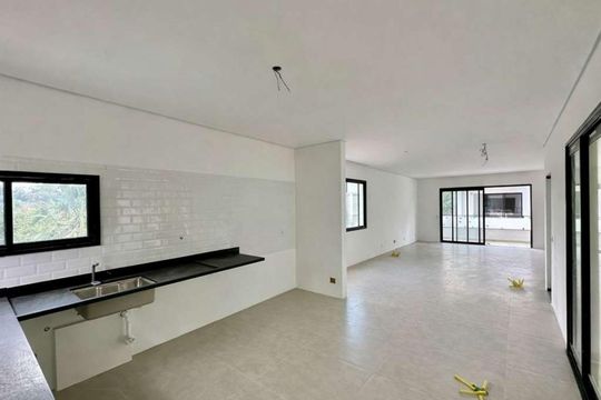 Foto 09 de casa para alugar com 3 quartos, 326m² em Chácara do Refúgio, Cotia