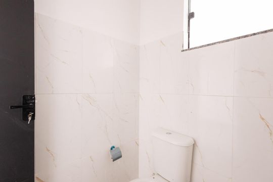 Banheiro de kitnet/studio para alugar com 1 quarto, 33m² em Jardim Morumby, Taubaté