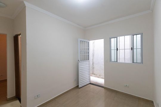 Sala  de casa para alugar com 1 quarto, 40m² em Tremembé, São Paulo