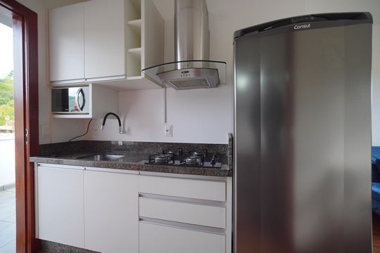 Cozinha de apartamento para alugar com 1 quarto, 30m² em Alto Aririu, Palhoça
