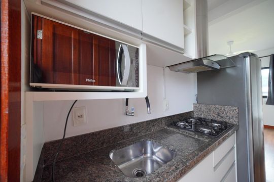 Cozinha de apartamento para alugar com 1 quarto, 30m² em Alto Aririu, Palhoça