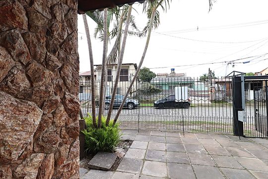 Casa à venda com 3 quartos, 103m² em Sarandi, Porto Alegre