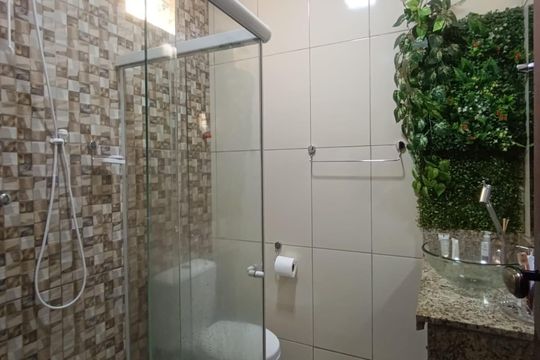 Banheiro de casa para alugar com 2 quartos, 150m² em Centro, Nova Iguaçu