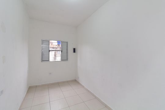 Casa para alugar com 1 quarto, 50m² em Jardim Helena, São Paulo