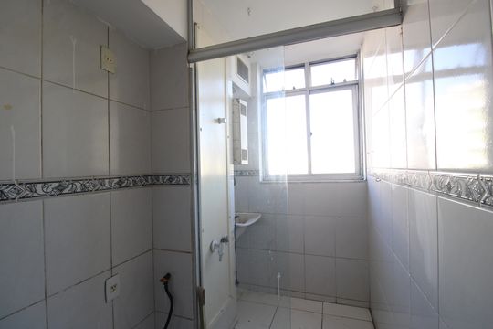 Área de serviço de apartamento para alugar com 3 quartos, 73m² em Taquara, Rio de Janeiro