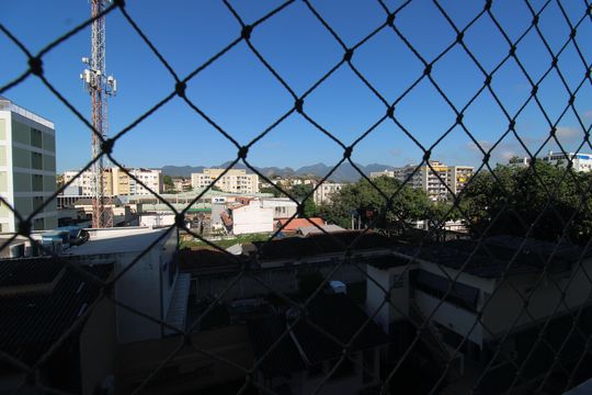 Quarto 1 - Vista de apartamento para alugar com 3 quartos, 73m² em Taquara, Rio de Janeiro