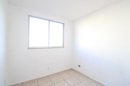 Quarto 1 de apartamento para alugar com 3 quartos, 73m² em Taquara, Rio de Janeiro