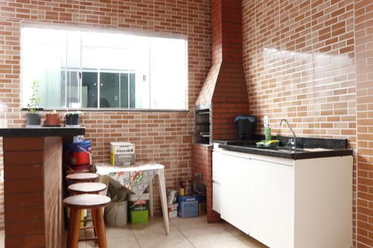 Casa à venda com 3 quartos, 250m² em Jardim Presidente, Goiânia