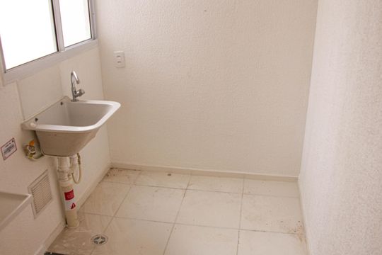 Apartamento para alugar com 2 quartos, 43m² em Guaratiba, Rio de Janeiro