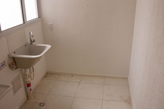 Apartamento para alugar com 2 quartos, 43m² em Guaratiba, Rio de Janeiro
