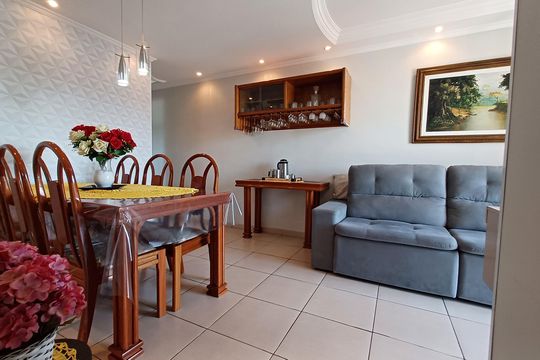 Sala de apartamento à venda com 3 quartos, 63m² em Jardim Cambui, Santo André