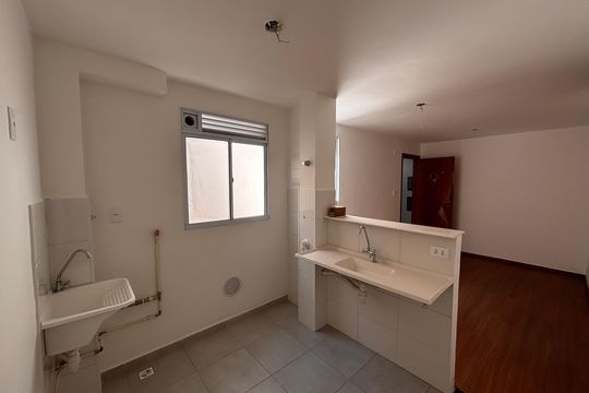 Lavanderia de apartamento para alugar com 2 quartos, 39m² em Chácara Estela, Barueri