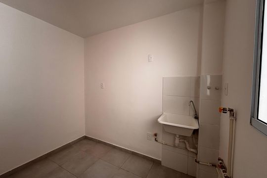 Lavanderia de apartamento para alugar com 2 quartos, 39m² em Chácara Estela, Barueri