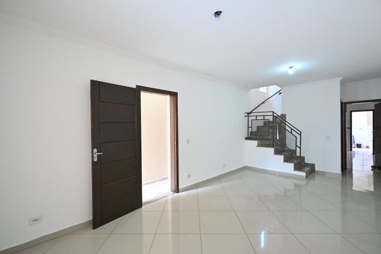 Casa à venda com 3 quartos, 180m² em Jardim Monte Kemel, São Paulo
