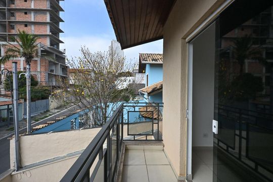 Varanda da Suíte  3 de casa à venda com 3 quartos, 180m² em Jardim Monte Kemel, São Paulo