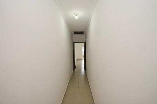 Corredor de casa à venda com 3 quartos, 180m² em Jardim Monte Kemel, São Paulo
