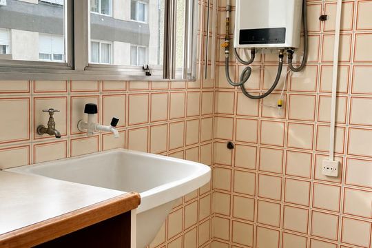 Área de serviço de apartamento para alugar com 3 quartos, 95m² em Mont’Serrat, Porto Alegre