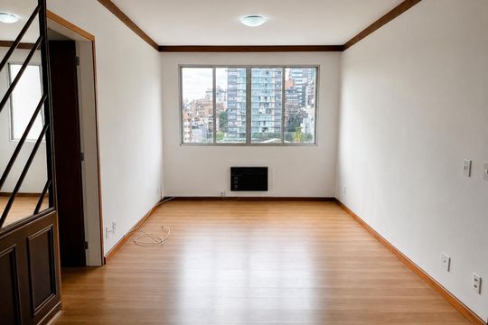 Sala de apartamento para alugar com 3 quartos, 95m² em Mont’Serrat, Porto Alegre