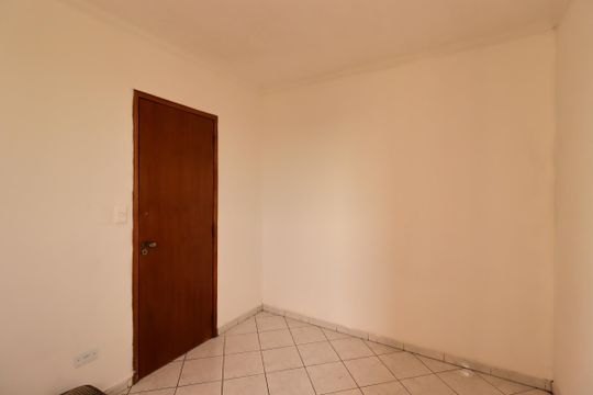 Quarto 2 de apartamento à venda com 2 quartos, 50m² em Jardim do Estádio, Santo André