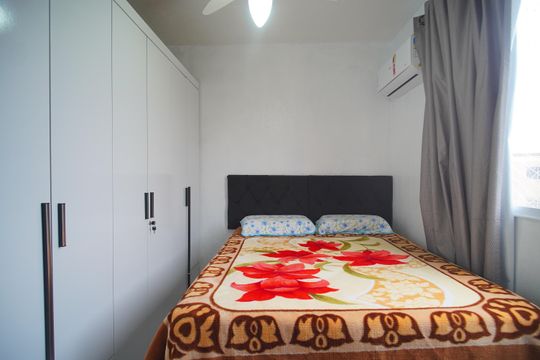 Quarto 1 de apartamento à venda com 2 quartos, 42m² em Santo Afonso, Novo Hamburgo