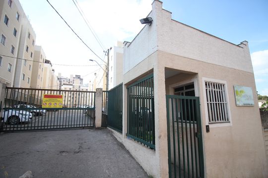 Fachada de apartamento para alugar com 2 quartos, 60m² em Camargos, Belo Horizonte
