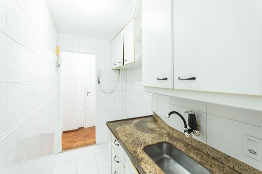 Cozinha de apartamento para alugar com 1 quarto, 40m² em Tijuca, Rio de Janeiro