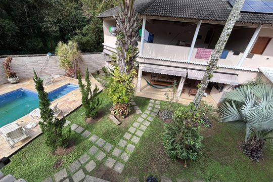 Vista de casa de condomínio para alugar com 4 quartos, 618m² em Vargem Grande, Rio de Janeiro