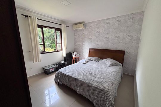 Quarto 3 de casa de condomínio para alugar com 4 quartos, 618m² em Vargem Grande, Rio de Janeiro