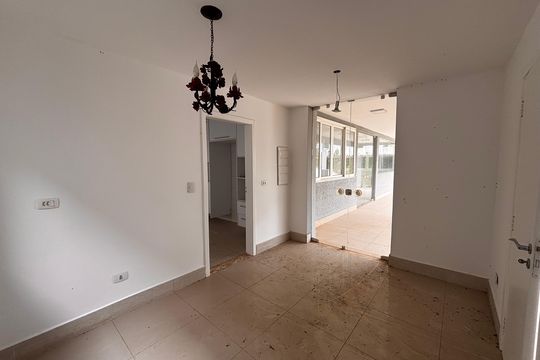 Cozinha de casa de condomínio à venda com 4 quartos, 520m² em Residencial Morada dos Lagos, Barueri