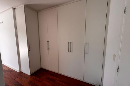 Suíte 4 de casa de condomínio à venda com 4 quartos, 520m² em Residencial Morada dos Lagos, Barueri