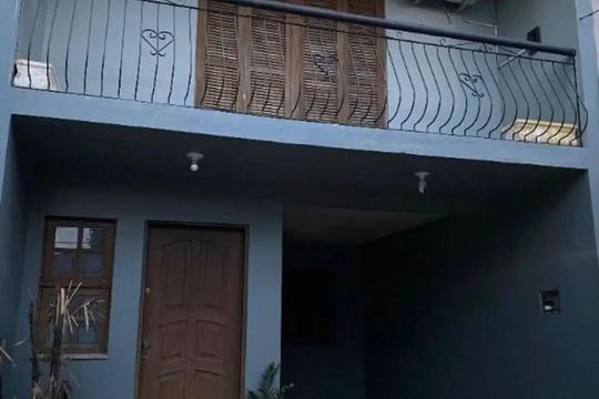 Área externa de casa à venda com 2 quartos, 125m² em Hípica, Porto Alegre