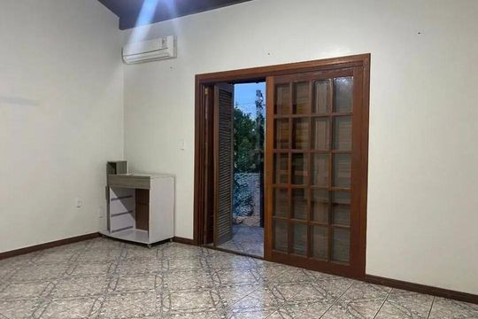 Quarto de casa à venda com 2 quartos, 125m² em Hípica, Porto Alegre
