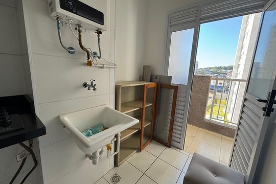 Área de Serviço de apartamento para alugar com 2 quartos, 45m² em Quitaúna, Osasco