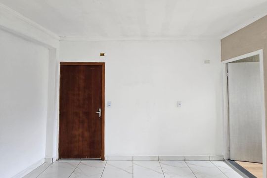 KitStudio Sala e Cozinha de kitnet/studio para alugar com 1 quarto, 35m² em Jardim Cristin Alice, Guarulhos