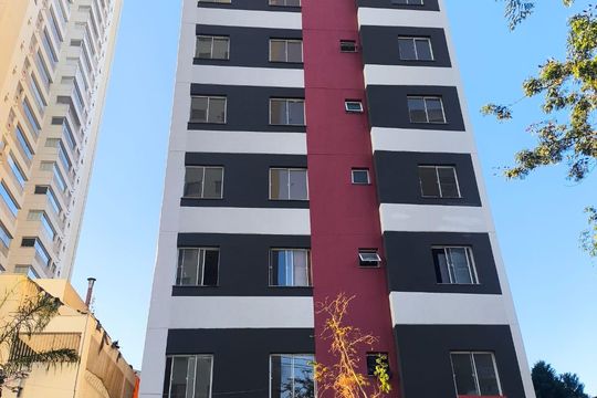 Fachada do bloco de apartamento para alugar com 2 quartos, 50m² em Vila Ema, São Paulo