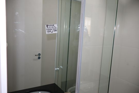 Banheiro de apartamento para alugar com 2 quartos, 50m² em Vila Ema, São Paulo