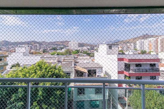 Vista do Quarto 1 Suíte de apartamento para alugar com 3 quartos, 74m² em Irajá, Rio de Janeiro