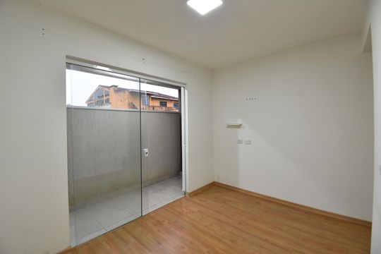 Quarto 1 de apartamento para alugar com 2 quartos, 50m² em Cruzeiro, São José dos Pinhais