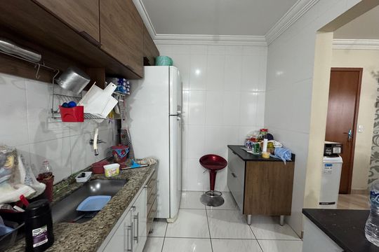 Cozinha de apartamento à venda com 2 quartos, 50m² em Padroeira, Osasco