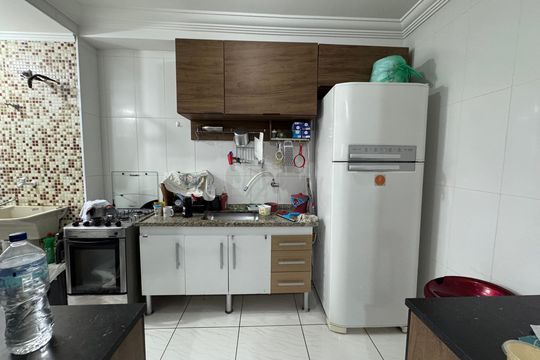 Cozinha de apartamento à venda com 2 quartos, 50m² em Padroeira, Osasco